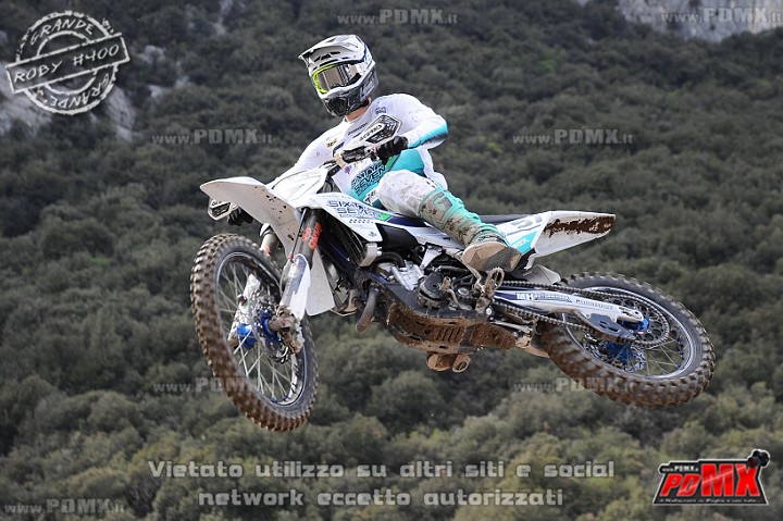 ROB_1984 (Copy).jpg